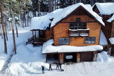 Image de Feel in the mountains, only 8 minutes away from downtown Breckenridge! \n