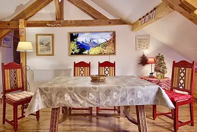 Image de Le Rocher Blanc au pied des Pistes