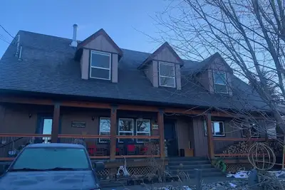 Image de 3 bedroom house, pet friendly, large yard, close to lake