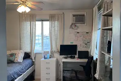Image de A fully furnished private studio 5 mins Walk from Unm and Unm Hospital