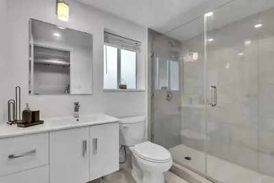 Image de Spacious and cozy unit, perfect for a comfortable retreat