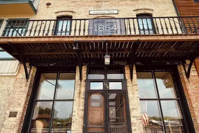 Image de American House 1854- Stagecoach Stop Suite, 2 Bedrooms, Kitchenette, Sleeps 6