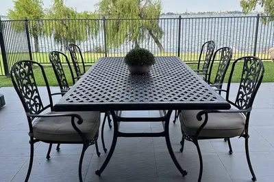 Image de Absolute waterfront modern 4 bedroom property in Woodlands area of Yarrawonga