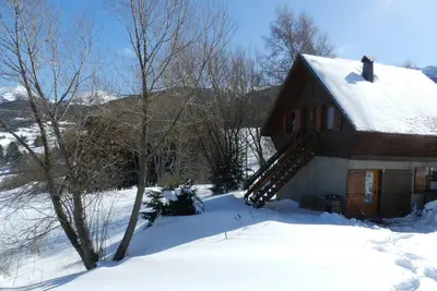 Image de Chalet 6 personnes pleine nature Ă 1km pistes de ski de la station Cambre D'Aze