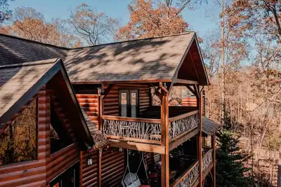 Image de Owls & Friends ~ Mountain Haven on Toccoa River\n