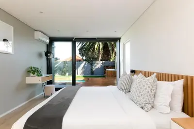 Image de Maison familiale de luxe à Fresnaye avec onduleur, jacuzzi, cheminée et piscine