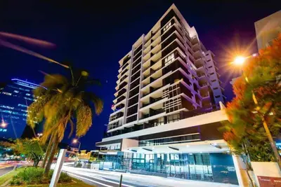 Image de Modern 1-Bedroom Apartment with Parking & Pool in Toowong