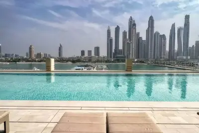 Image de Beachfront - Luxurious Beach Access Apartment\n\n