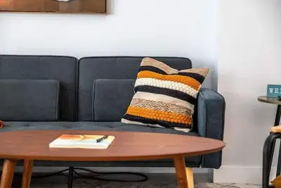 Image de Modern 3br | In Law Suite | Kitchens | 5 min beach\n\n