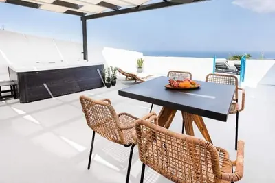 Image de Aristofani's Suite with outdoor Hot Tub and Sea View