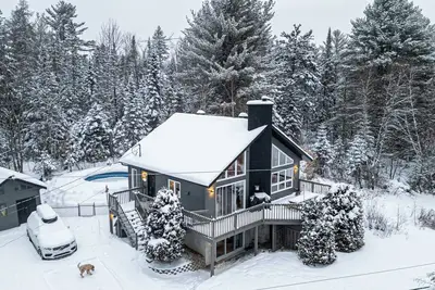 Image de Bienvenue à notre Chalet familiale O paisible â Chertsey