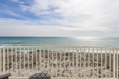 Image de On the Gulf of Mexico - Steps to the Beautiful White Sand- Ss204