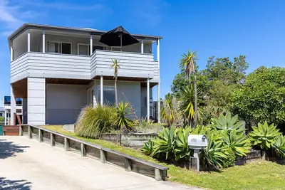 The Ocean Gem - Whangamata Holiday Home
