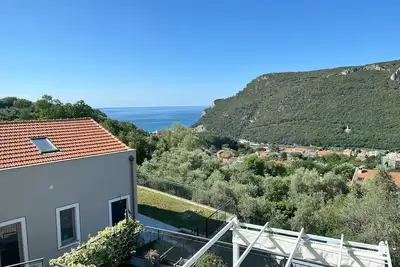 Image de Cozy cottage with large panoramic terrace