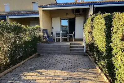 Image de Le Clos De La Mer - Petit pavillon pour 4 à 6 personnes dans une résidence sécurisée avec piscine