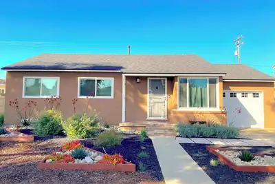 Image de Sunny Los Altos Bungalow - Relax in Long Beach