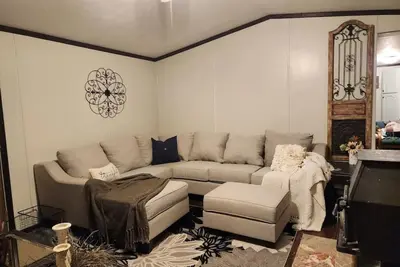 Image de Animal Village/W/Mountain Views