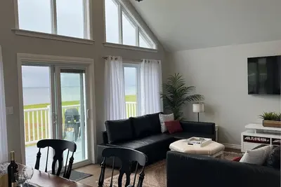 Image de Chelton Oceanfront Cottage