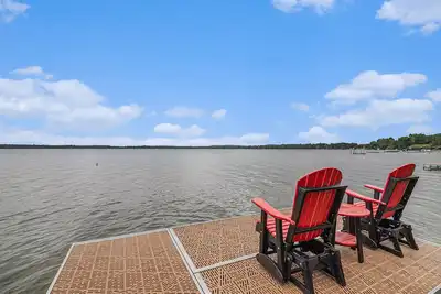 Image de Bear Lake Bliss - 3bd/2ba overlooking Bear Lake w/ private dock