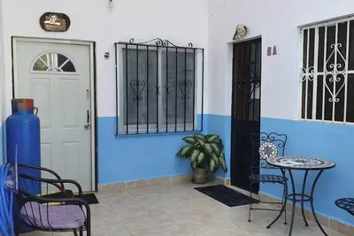 Image de Ocean view 3 bedroom penthouse. 5 minutes from the downtown and malecon! Ideal