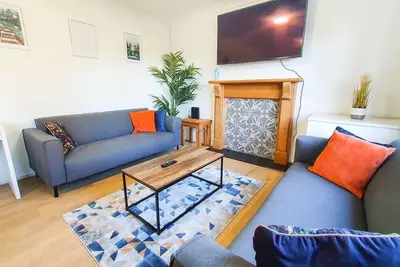 Image de Impeccable 4-Bed House in Cheltenham