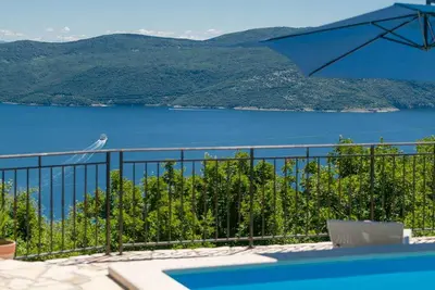 Image de Superbe maison à Krsan avec WiFi