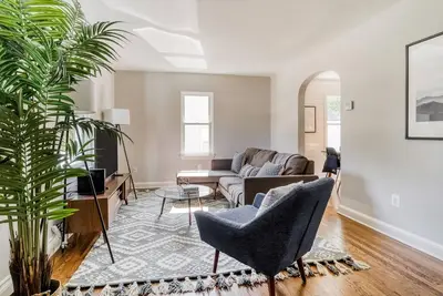Image de Charming Pentagon City 3br w/ W/D, nr Shopping Malls, by Blueground