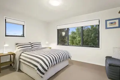 Image de Family Holiday Home at Quiet Point Lonsdale Beach