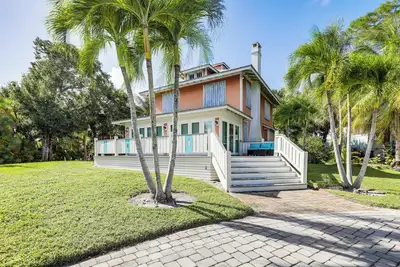 Image de Palm City Home w/ Pool & Florida Room - Near Golf