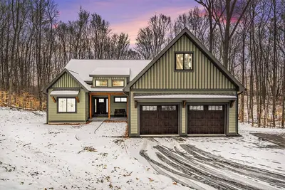 Image de Boyne Mountain Custom Home: Golf and Ski Steps From Your Door w Hot Tub!