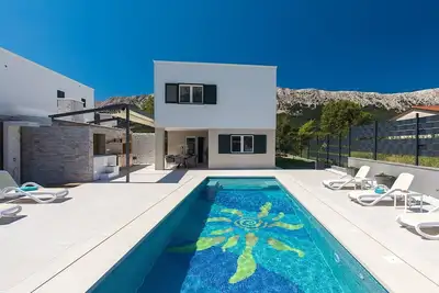Image de Luxury villa with pool and Jacuzzi