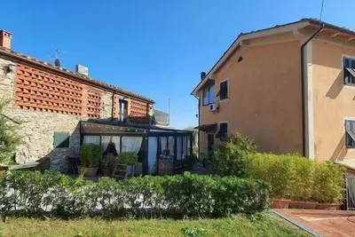 Image de Maison de vacances Valgiano pour 1 - 16 personnes avec 6 chambres à coucher - Maison de vacances