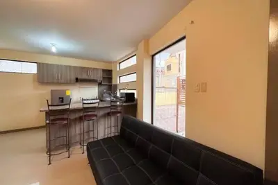 Image de Mini Casa con Garage en Cuenca