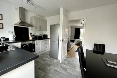 Image de House near Swansea & Brecons!