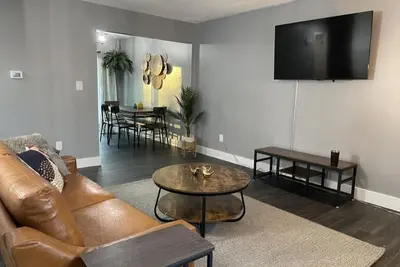 Image de Lovely 3 Bedroom, Close to Everything! !