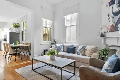 Image de Newtown Nest Chic Terrace Living off King Street