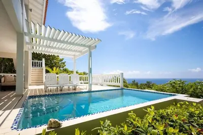 Image de Seaside Rhapsody at Villa Kolibreeze