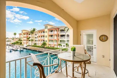 Image de Beautiful & Cozy Vero Beach Condo - over looking the marina of Grand Harbor