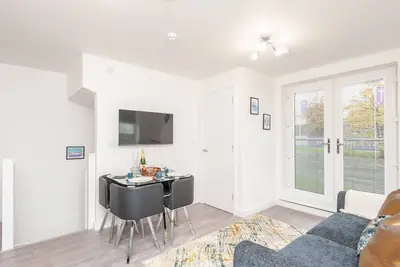 Pass the Keys | Horsforth Haven - Brand New Townhouse With Balcony
