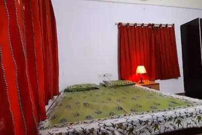 Image de 1 Spacious room hall & kitchen with all amenities\n\n