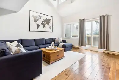 Image de Wintergreen Condo w Private Sauna at Blue Mountain