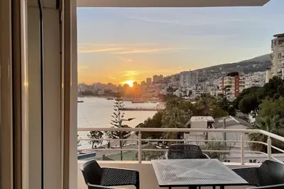 Image de Sea view apartment(above promenade)with beaches, restaurants within a 5 min walk