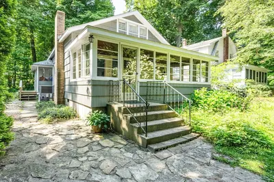Image de Four Night Min! Lakeside Home With 800 Feet Of Association Beach!