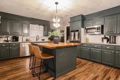 Image de Modern Rustic 5 Bedroom