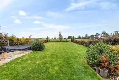 Image de Self-Contained Annex Peaceful Village Setting with Fields Behind. Pet friendly!