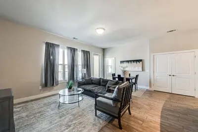 Image de Dal020 -25% Off 2bd Pool Medical Dist. Dallas Dal020