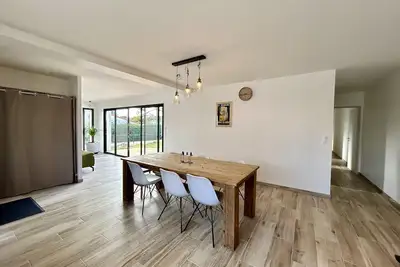 Image de Agréable maison neuve avec terrasse & grand jardin