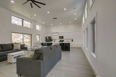 Image de Bright Cotter Vacation Rental w\/ White River Views