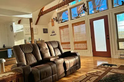 Image de Cozy Indian Lake Chalet on Golf Course w/ Arcade Game Room. Close to flight 93