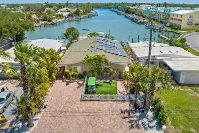 Image de The Blue Dolphin - Waterfront w/Dock & Golf Cart